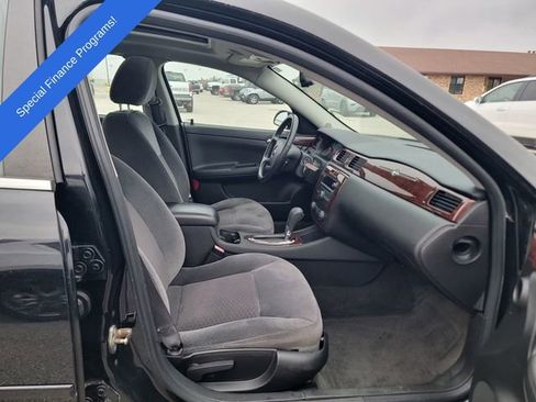 Used 2010 Chevrolet Impala LT w/ Convenience Package image 24