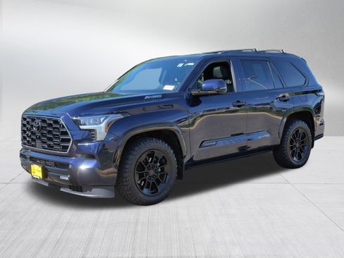 Certified 2024 Toyota Sequoia Platinum AWD/4WD image 3