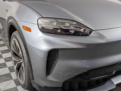 New 2026 Porsche Cayenne S AWD/4WD image 15