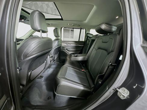 Used 2022 Jeep Grand Cherokee Limited 4xe w/ Luxury Tech Group II image 28