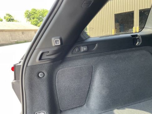 Used 2023 Jeep Grand Cherokee Summit image 11