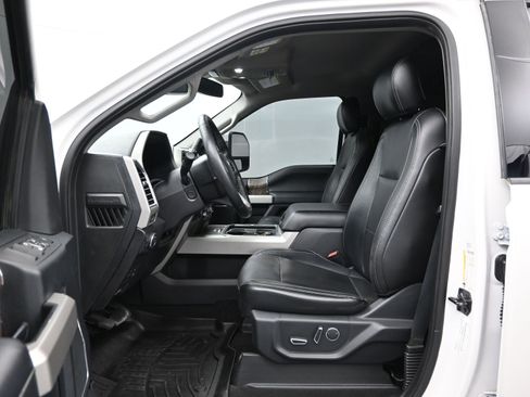 Used 2018 Ford F250 Lariat w/ Lariat Ultimate Package image 8