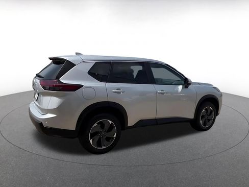 Used 2025 Nissan Rogue SV image 15