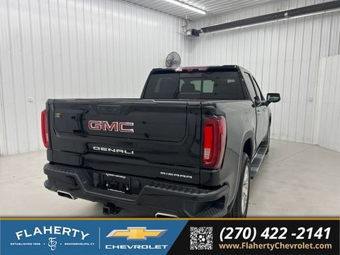 Used 2022 GMC Sierra 1500 Denali w/ Technology Package AWD/4WD image 3