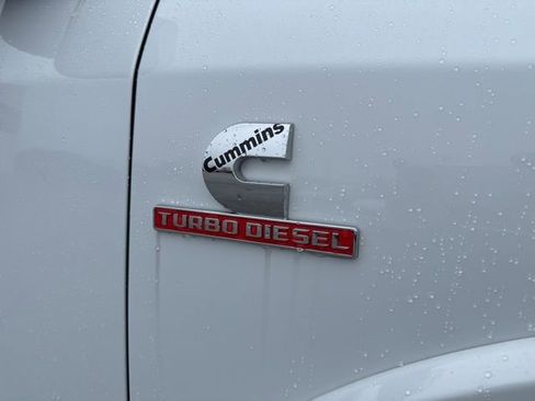 Used 2024 RAM 2500 Limited image 11