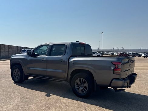 Certified 2025 Nissan Frontier SV w/ Tow Package RWD image 15