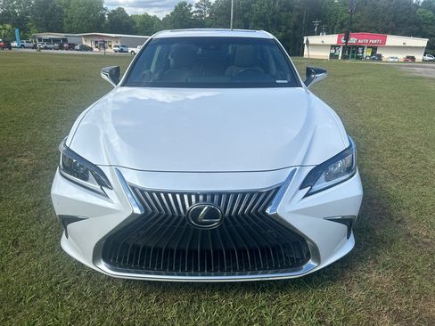 Used 2021 Lexus ES 250 w/ Premium Package AWD/4WD image 3