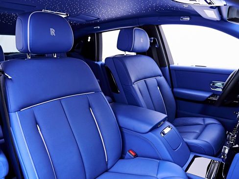 Used 2024 Rolls-Royce Phantom Sedan w/ The Phantom Package RWD image 64