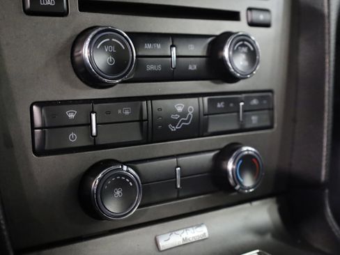 Used 2014 Ford Mustang GT Premium image 27