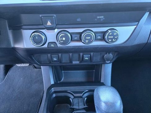 Certified 2023 Toyota Tacoma SR AWD/4WD image 17