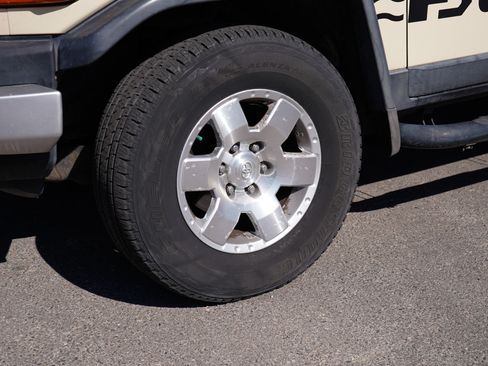 Used 2008 Toyota FJ Cruiser 4WD image 6