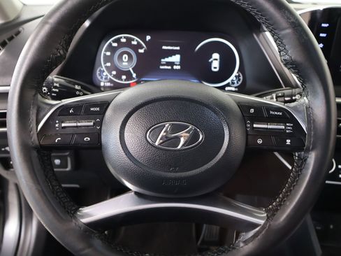 Used 2023 Hyundai Sonata SEL w/ Convenience Package image 3