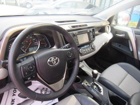 Used 2014 Toyota RAV4 Limited AWD/4WD image 12
