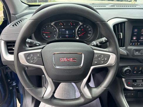 Used 2023 GMC Terrain SLE w/ Driver Convenience Package AWD/4WD image 16