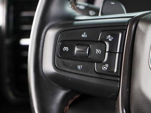 Used 2024 GMC Sierra 1500 AT4 w/ Technology Package image 14