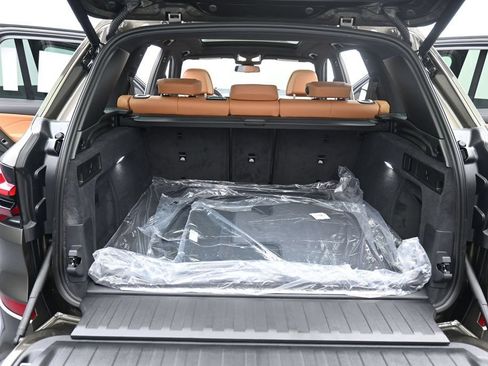 New 2026 BMW X5 xDrive50e w/ M Sport Package AWD/4WD image 16