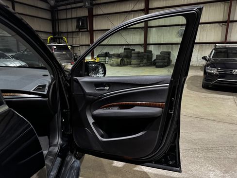 Used 2018 Acura MDX w/Technology Package & AcuraWa image 24