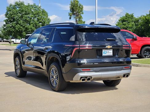 Used 2025 Chevrolet Traverse LT AWD/4WD image 6