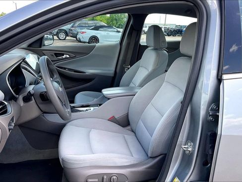 Used 2024 Chevrolet Malibu LT FWD image 18