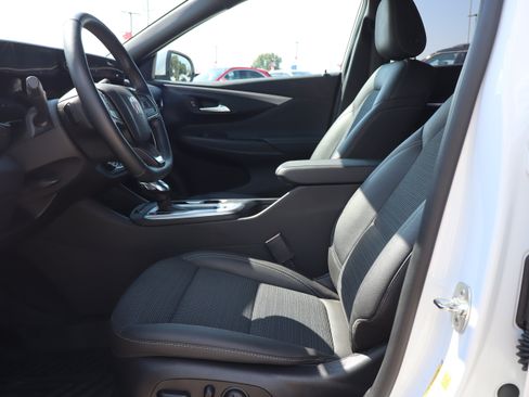 Used 2024 Buick Envista Preferred w/ Convenience I Package FWD image 9