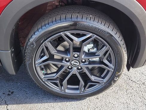New 2026 Nissan Kicks SR w/ SR Premium Package FWD image 11