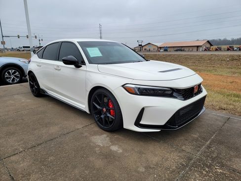 Certified 2024 Honda Civic Type R image 8