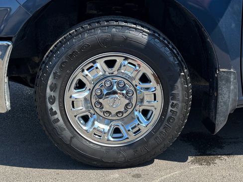 Used 2020 Nissan NV 3500 SL image 9