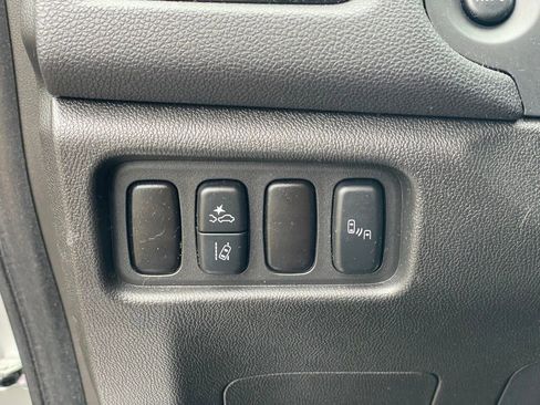 Used 2025 Mitsubishi Outlander Sport SE AWD/4WD image 14