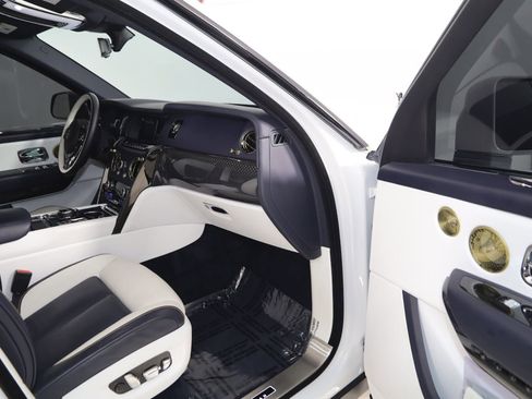 Used 2024 Rolls-Royce Cullinan Black Badge AWD/4WD image 77