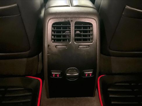 Used 2012 Lincoln MKS image 33