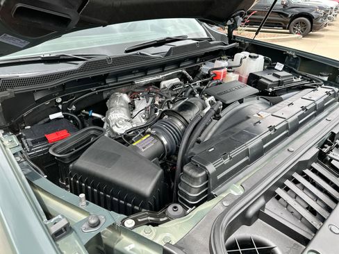Used 2026 Chevrolet Silverado 2500 LTZ w/ LTZ Plus Package AWD/4WD image 26