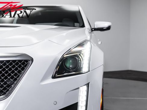 Used 2017 Cadillac CTS V w/ Luxury Package RWD image 11