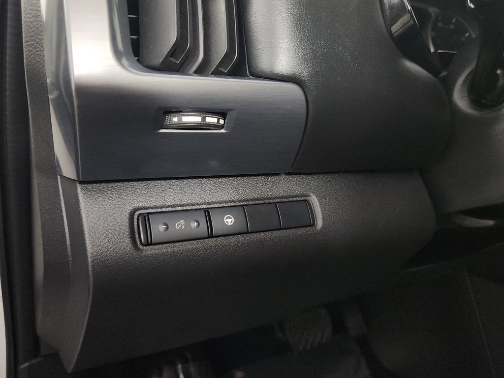 Used 2024 Nissan Pathfinder Rock Creek AWD/4WD image 21