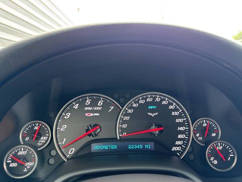 Used 2011 Chevrolet Corvette Z06 w/ Preferred Equipment Group RWD image 27