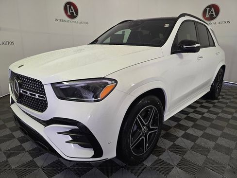 Used 2025 Mercedes-Benz GLE 450 4MATIC image 5