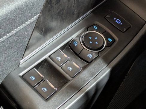 Used 2023 Ford F250 Lariat w/ Sport Appearance Package AWD/4WD image 23