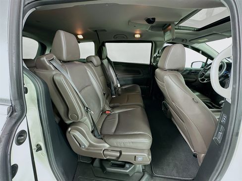 Used 2018 Honda Odyssey Touring image 30