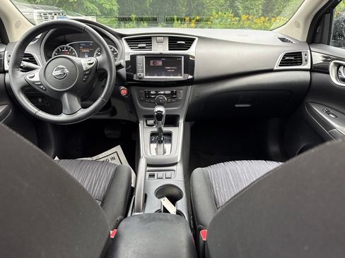 Used 2019 Nissan Sentra SV w/ Special Edition Package FWD image 16