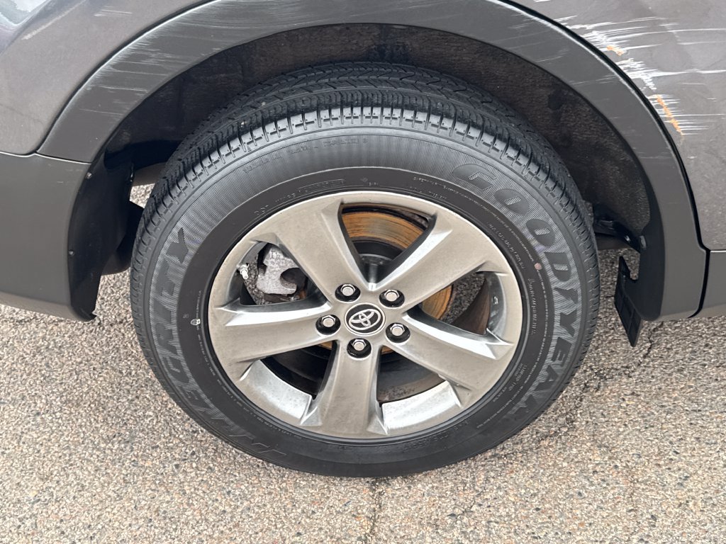 Used 2015 Toyota RAV4 XLE AWD/4WD image 42