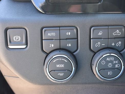 New 2026 Chevrolet Silverado 2500 ZR2 image 34