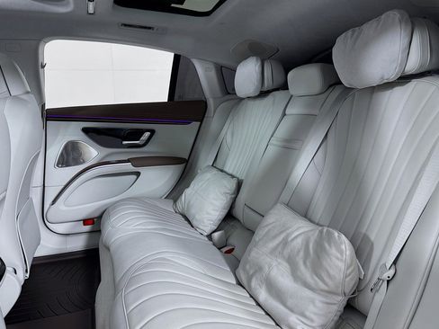 Certified 2023 Mercedes-Benz EQS 580 4MATIC Sedan image 9