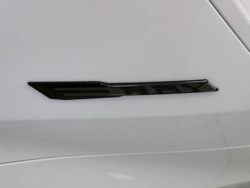 Used 2025 Chevrolet Corvette E-Ray w/ Stealth Interior Trim Package image 10
