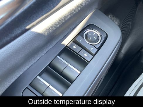 Used 2024 Toyota Prius XLE AWD/4WD image 19
