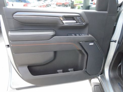 Used 2024 GMC Sierra 2500 AT4 w/ AT4 Premium Plus Package AWD/4WD image 50
