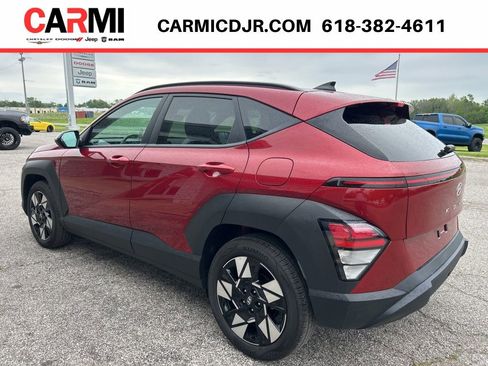 Used 2025 Hyundai Kona SEL FWD image 4