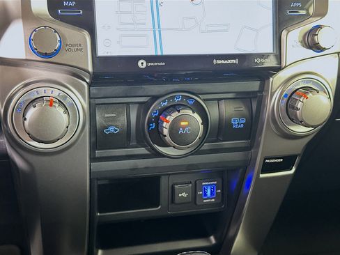 Used 2024 Toyota 4Runner SR5 Premium w/ Moonroof Package image 24