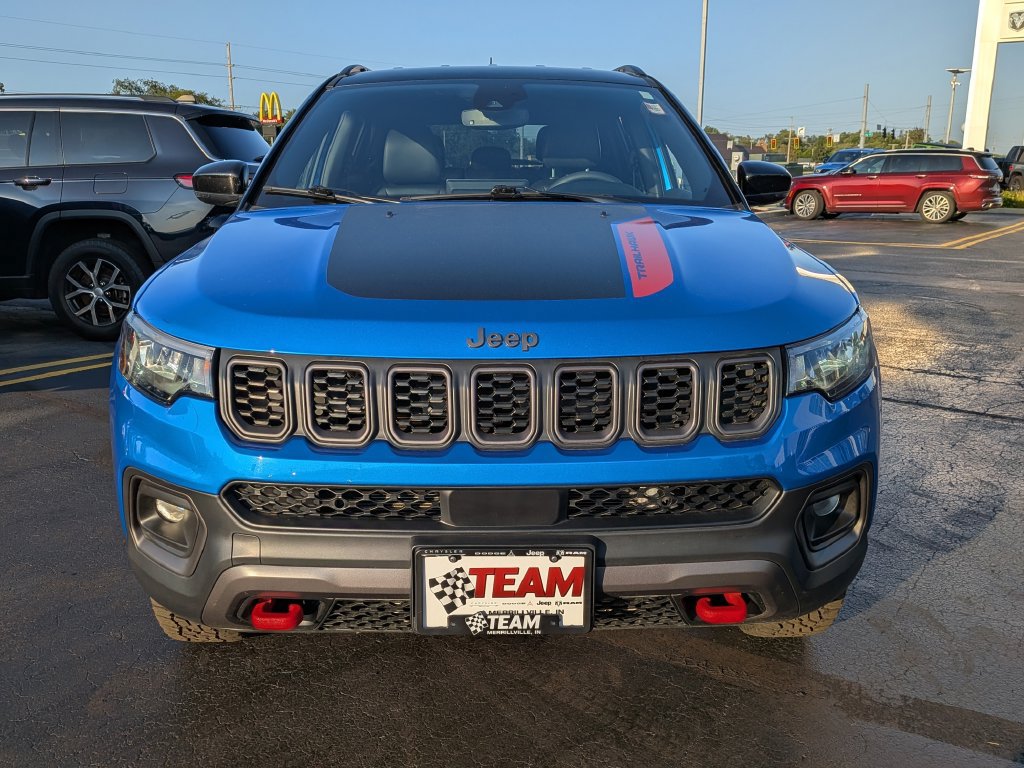 Used 2026 Jeep Compass Trailhawk AWD/4WD image 2