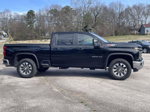 Used 2025 Chevrolet Silverado 2500 LT w/ All Star Edition image 2