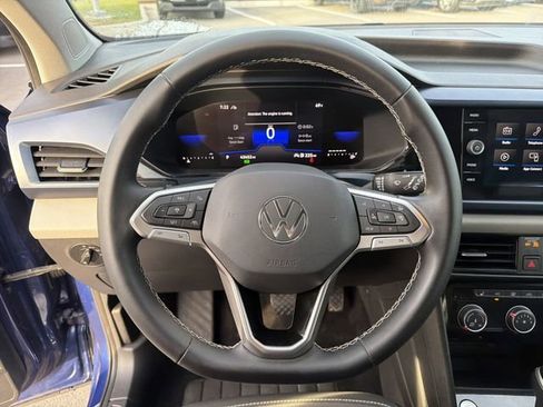 Used 2023 Volkswagen Taos SE AWD/4WD image 23