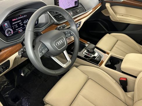 Used 2023 Audi Q5 2.0T Premium Plus w/ Premium Plus Package image 9